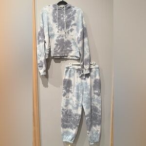 Flirtitude Blue and Gray Tie-Dye Set